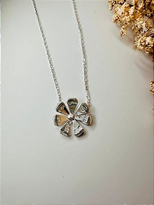 Colar inspiração Tiffany pétalas