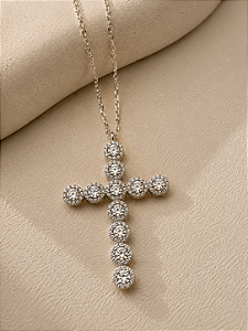 Colar cruz luxo