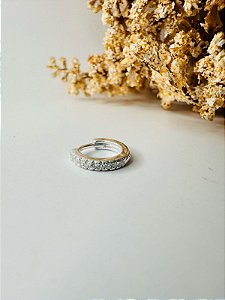 Piercing argola click cravejado