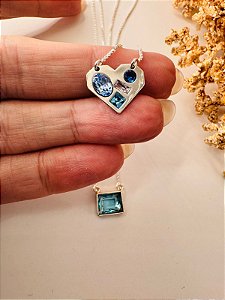 Escapulário coração dobradura zircônia azul