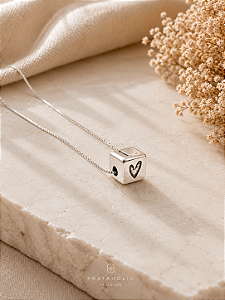 Colar personalizado cubo 4 lados