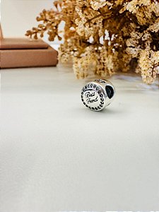 Berloque separador círculo Best Friend com borda cravejada