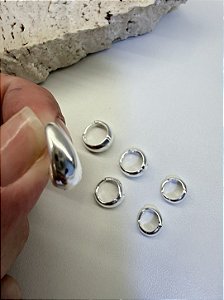 Brinco trio argola click gota