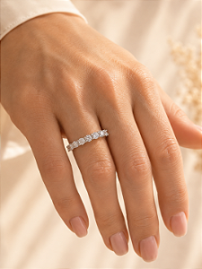 Anel aparador Moissanite 10 pedras redondas