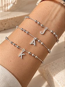 Pulseira personalizada bolinha com inicial cravejada