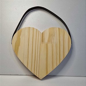 Coração Pinus 23cm com alça em couro