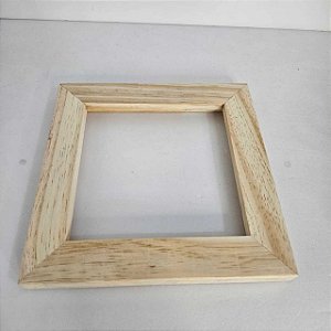 Moldura Vazada em pins 21cm