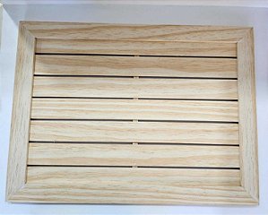 PALLET COM MOLTURA PINUS  55X40cm