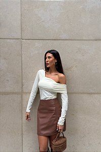 Blusa ombro assimétrico Maitê