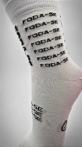 Meia foda-se branca com preto