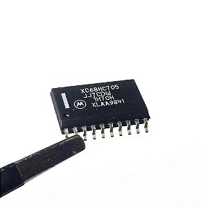 CI XC68HC705JJ7CDW Microcontrolador 8 Bits Família 68HC705 SOIC-20