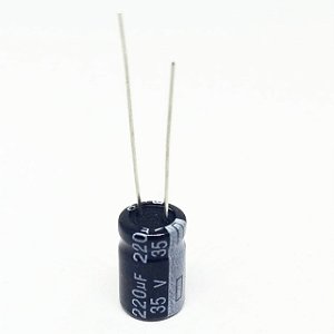 Capacitor Eletrolítico 220µF / 35V / 105°C Linha Chong