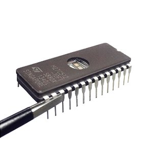 M27C512-10F1 CI Memória EPROM UV 64KB DIP-28