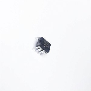 25LC040-I/P CI EEPROM Serial CMOS DIP-8 PTH
