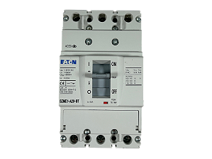Disjuntor tripolar 20A caixa moldada 18kA BZME1-A20-BT-AP 111557 Eaton