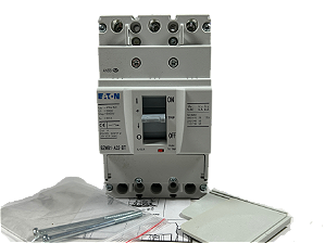 Disjuntor tripolar 32A caixa moldada 25kA BZMB1-A32-BT 111564 Eaton