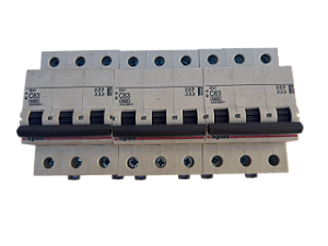 Disjuntor tripolar 63A curva C 4,5kA RX3 402268 Legrand