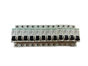 12 pçs Disjuntor monopolar 20A 3kA C 240V K32A1C20 Schneider