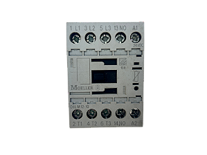 Contator tripolar 12A 24VDC 1NA DILM12-10 Moeller