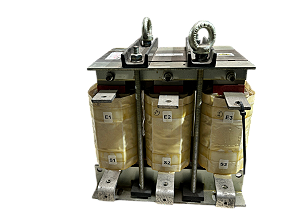 Indutor de linha trifásico 0,150 mH 230A 400W VW3A4557 Schneider Electric usado