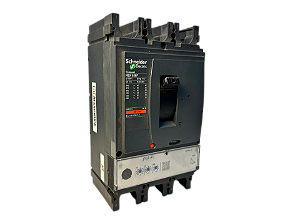 Disjuntor Tripolar 630A Nsx630F+Micrologic 2.3 Lv432876 Schneider usado