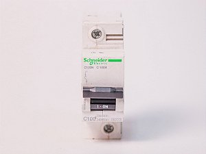 Disjuntor monopolar 100A curva C C120N A9N18358 Schneider Electric Usado