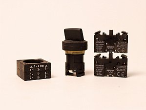 Comutador 3 posições 1NA+1NA pretor 3SB32 10-2DA11 Siemens