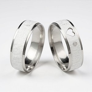 Aliança Namoro Prata Garantia Eterna Da Prata coração vazado e duas pedras