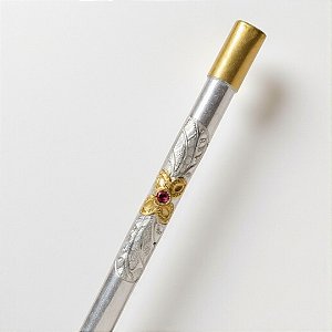 Bomba de chimarrão prata e ouro sistema Mil furos folhas de prata e flor de ouro