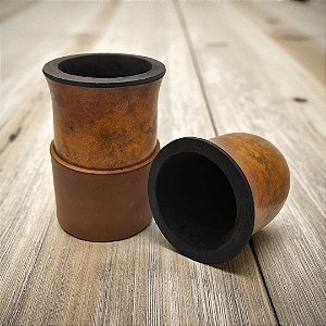 Cuia de Chimarrão Bago de Touro Natural - Acompanha Suporte de Couro