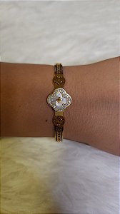 Bracelete vintage branca com cristais