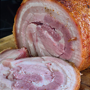 PORCHETTA (SEMI PRONTA) - TORRESMO DE ROLO- PEÇA 1,5KG - BERK CHARCUTARIA