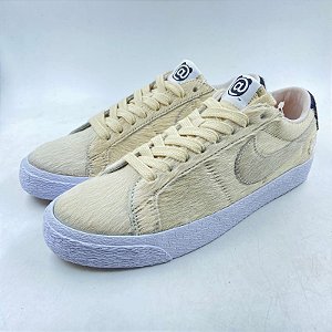 NIKE X MEDICOM TOY BLAZER LOW SB