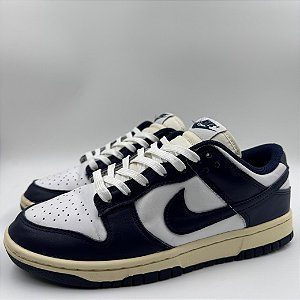NIKE DUNK LOW MIDNIGHT NAVY AND WHITE