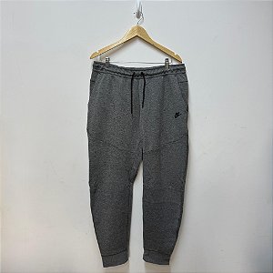 CALÇA NIKE TECH FLEECE