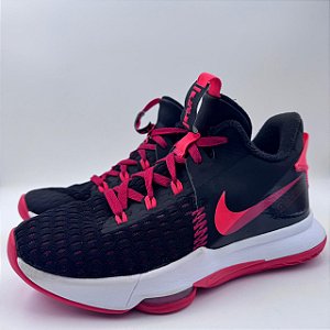 LEBRON WITNESS 5