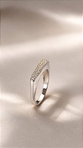 APARADOR CRAVEJADO DE ZIRCONIA N21