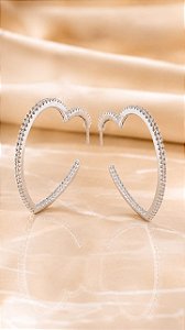 BRINCO ARGOLA CORACAO CRAVEJADO EM ZIRCONIA