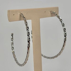 Brinco - BRINCO ARGOLA TORCIDA DIÂMETRO 56MM FIXO