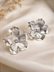 BRINCO FLOR PRATA