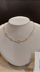 CHOCKER  ELO PORTUGUES E SEQUENCIA CORAÇÕES VAZADO