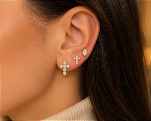 BRINCO TRIO CRUZ DE ZIRCONIA + PONTO OVAL ZIRCONIA