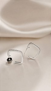 ARGOLA CRAVEJADA NO ENTORNO COM ZIRC 1MM PINO FIXO