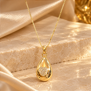 GARG VENEZ COM PINGENTE FORMATO GOTA COM CORAÇÃO C