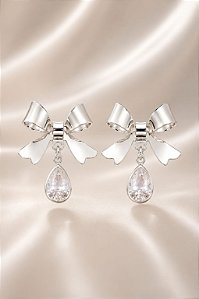 BRINCO LACINHO LISO E PENDENTE GOTA EM ZIRC