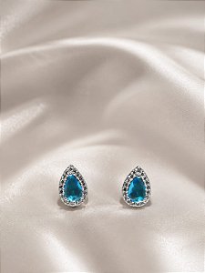 BRINCO GOTA AZUL CRAVEJADA NO ENTORNO C ZIRC