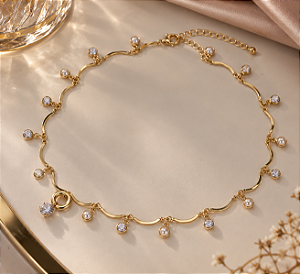 CHOKER COM BERLOQUE ZIRCONIAS E PEROLAS INTERCALAD