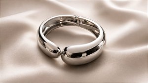 BRACELETE RIGIDO LISO GOTAS IRREGULAR AJUSTAVEL