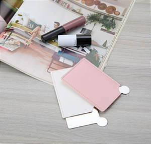 ESPELHO RETANGULAR DE AÇO INOXIDAVEL ESCOVADO - ALÇA DE COURO SINTÉTICO