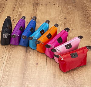 NECESSARIE IMPERMEAVEL DE POLIÉSTER